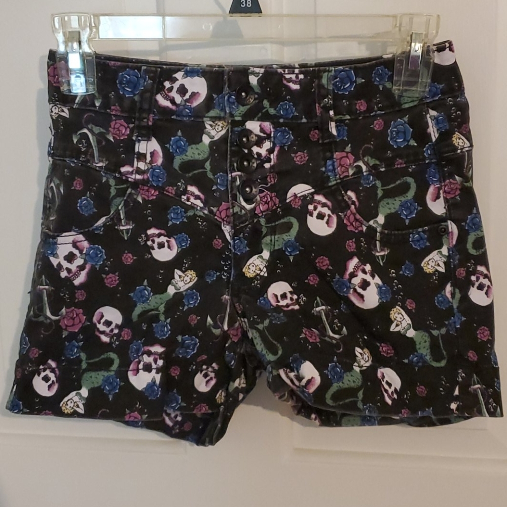 High waisted tattoo print shorts